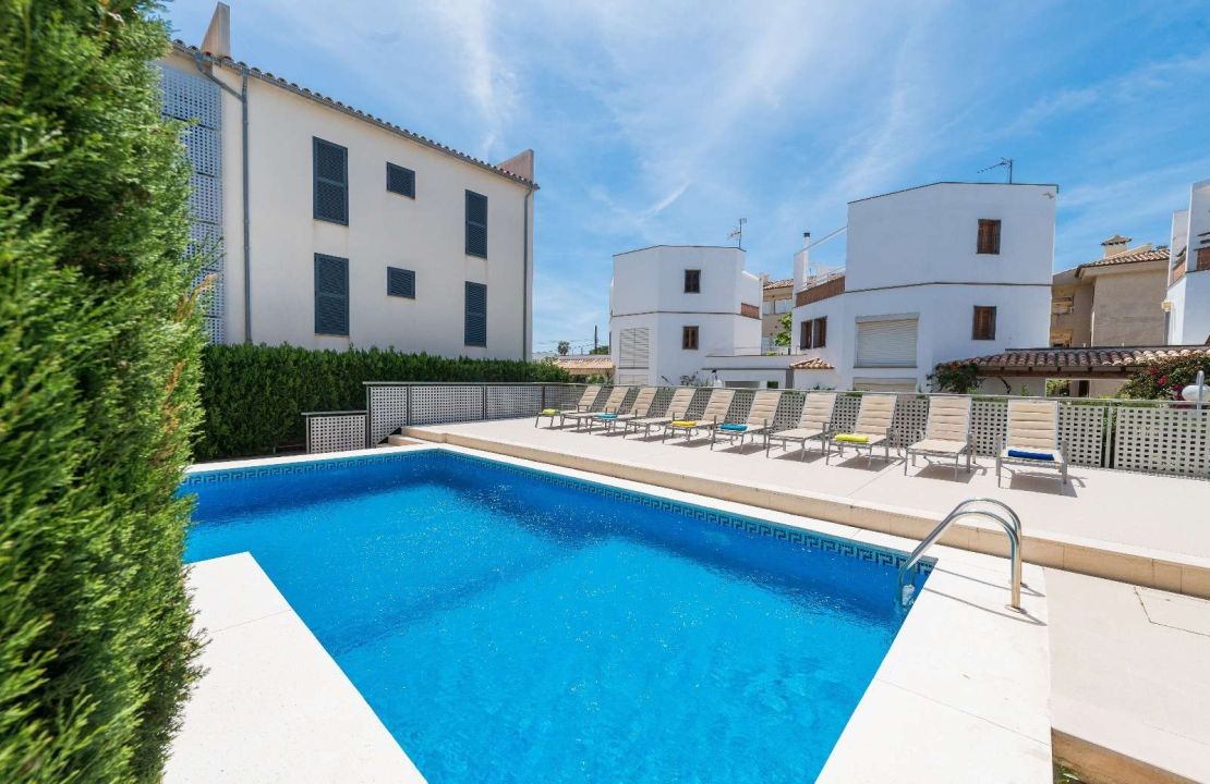 Two-bedroom apartment with pool for long-term rental in Llenaire, Pollensa, Mallorca